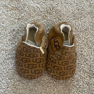Worn 1x Baby UGGS brown size 0-6m